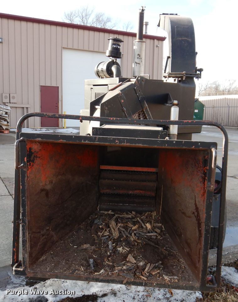 image for item JH9890 Morbark 290  wood chipper