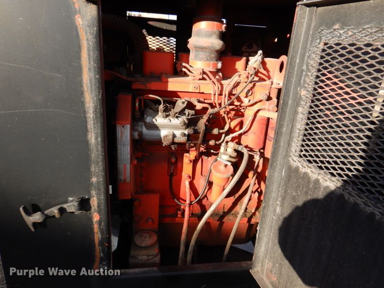 image for item JH9890 Morbark 290  wood chipper