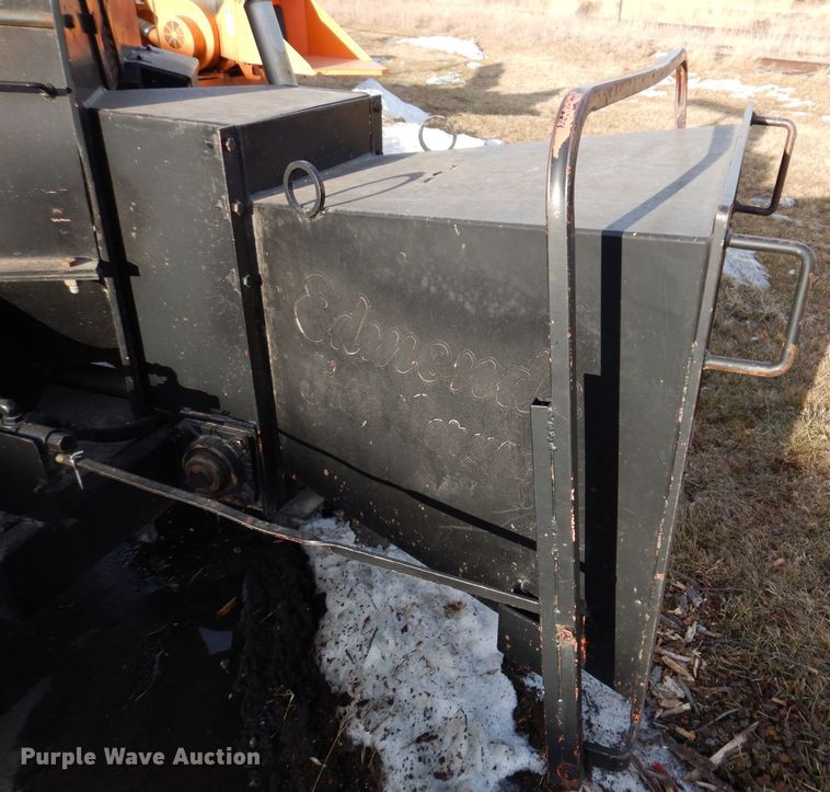 image for item JH9890 Morbark 290  wood chipper