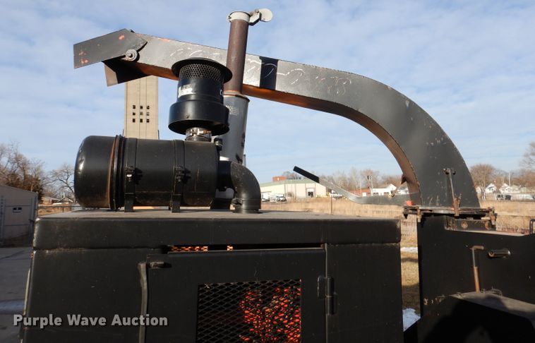 image for item JH9890 Morbark 290  wood chipper