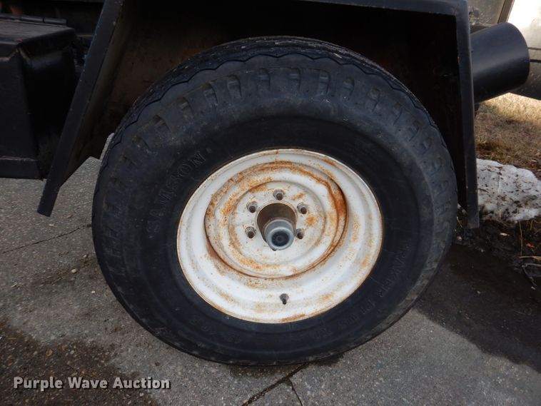 image for item JH9890 Morbark 290  wood chipper