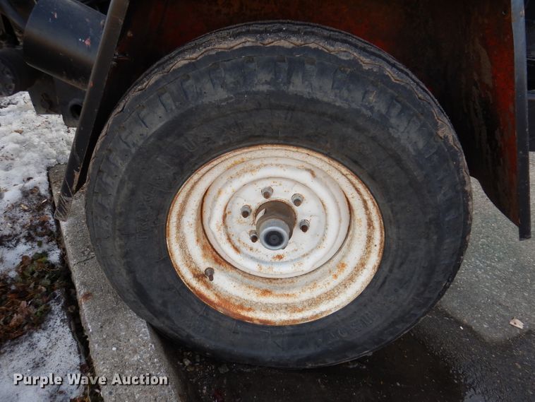 image for item JH9890 Morbark 290  wood chipper