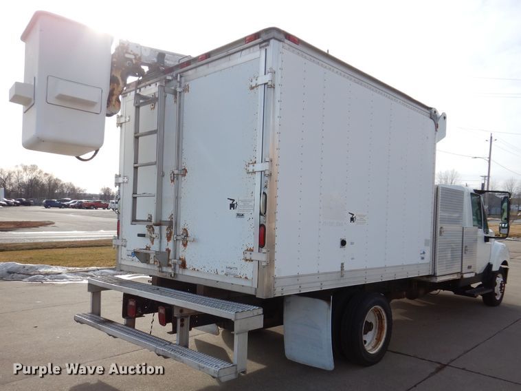 image for item JH9892 2015 International TerraStar  bucket truck