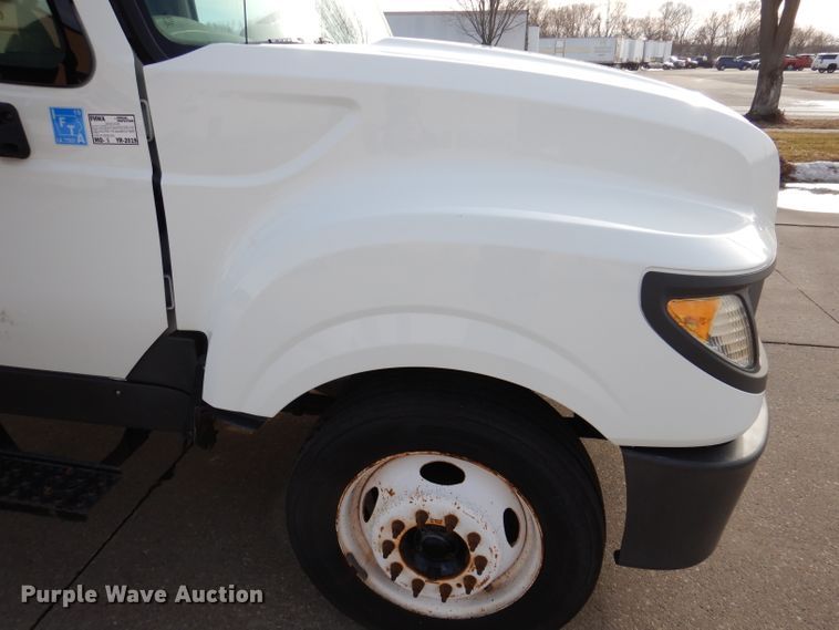 image for item JH9892 2015 International TerraStar  bucket truck