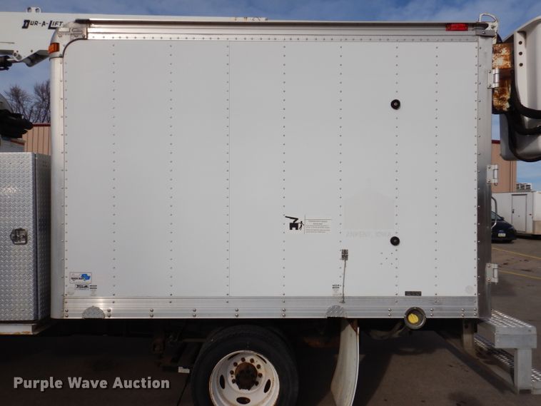 image for item JH9892 2015 International TerraStar  bucket truck