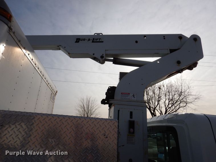 image for item JH9892 2015 International TerraStar  bucket truck