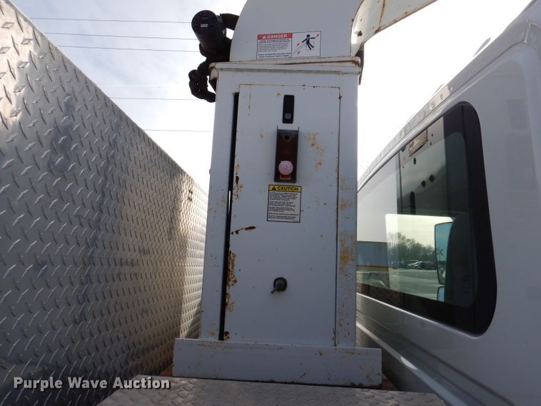 image for item JH9892 2015 International TerraStar  bucket truck