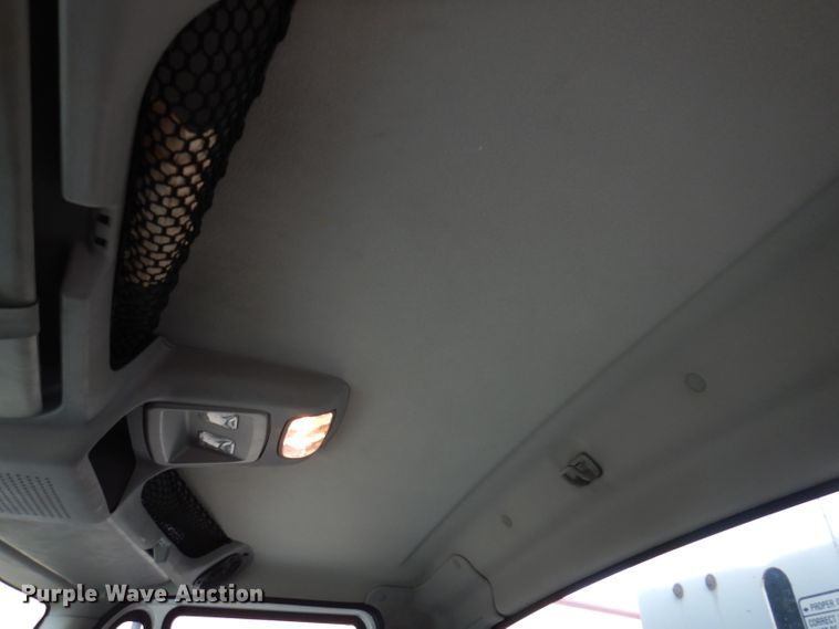 image for item JH9892 2015 International TerraStar  bucket truck