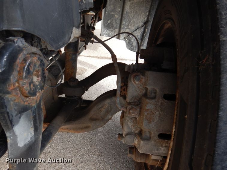 image for item JH9892 2015 International TerraStar  bucket truck