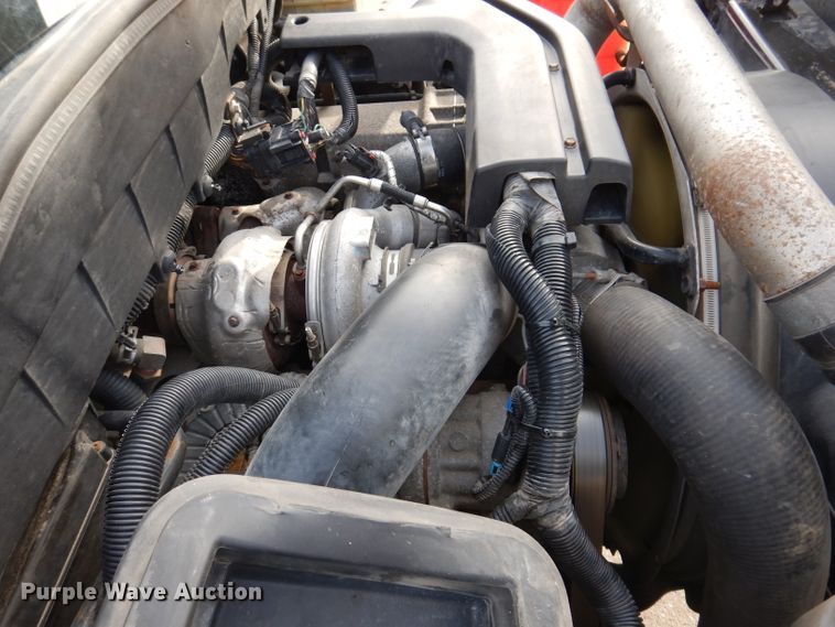 image for item JH9892 2015 International TerraStar  bucket truck