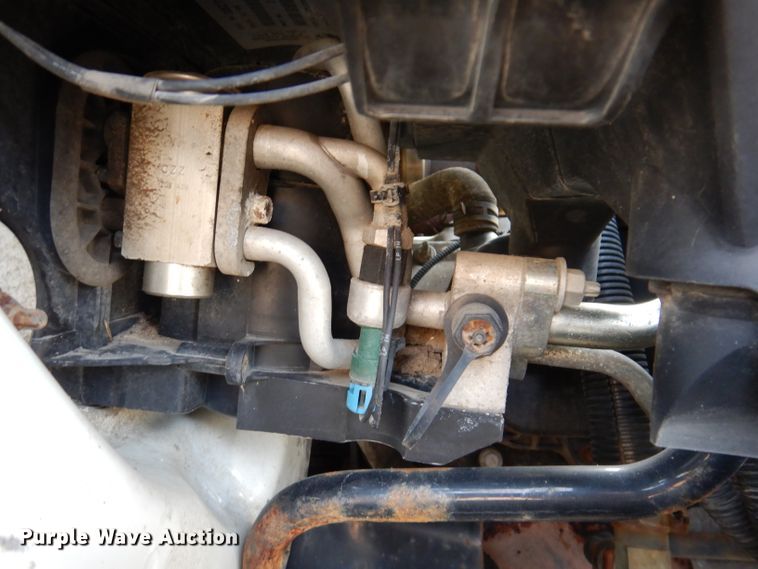 image for item JH9892 2015 International TerraStar  bucket truck