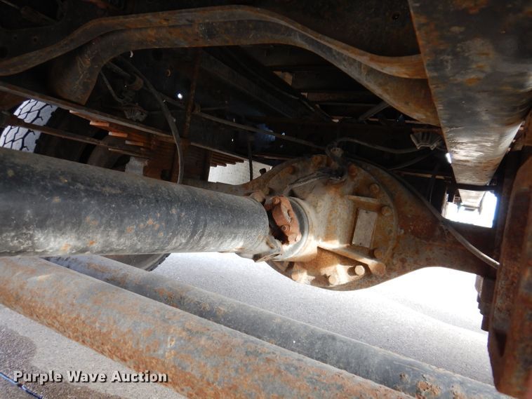 image for item JH9892 2015 International TerraStar  bucket truck