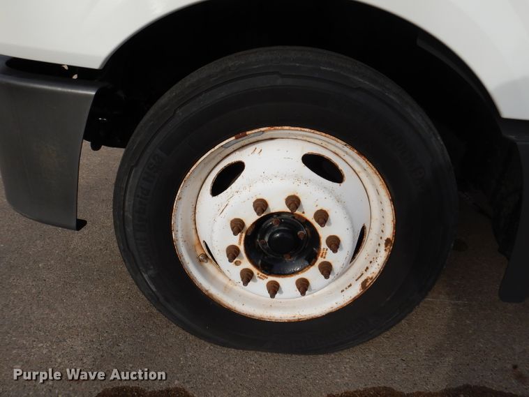 image for item JH9892 2015 International TerraStar  bucket truck