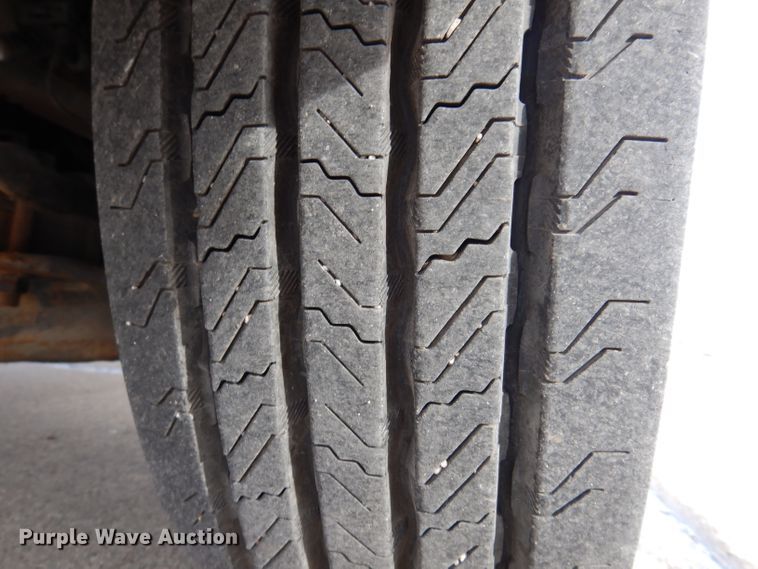 image for item JH9892 2015 International TerraStar  bucket truck