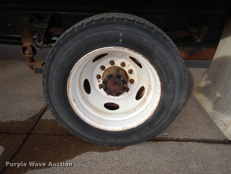 image for item JH9892 2015 International TerraStar  bucket truck