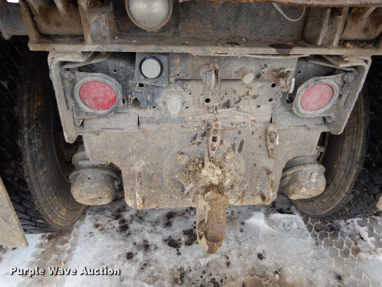 image for item JK9839 1989 Ford L8000  dump truck