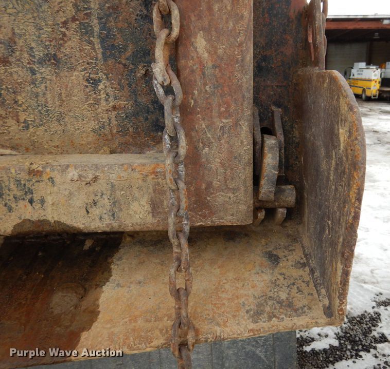 image for item JK9839 1989 Ford L8000  dump truck