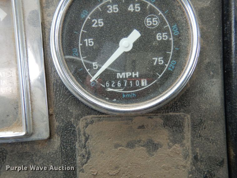 image for item JK9839 1989 Ford L8000  dump truck