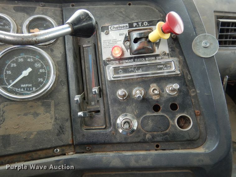 image for item JK9839 1989 Ford L8000  dump truck