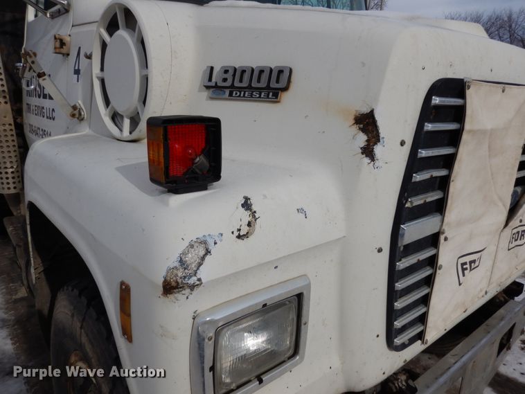 image for item JK9839 1989 Ford L8000  dump truck