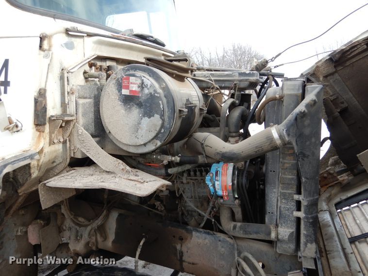 image for item JK9839 1989 Ford L8000  dump truck