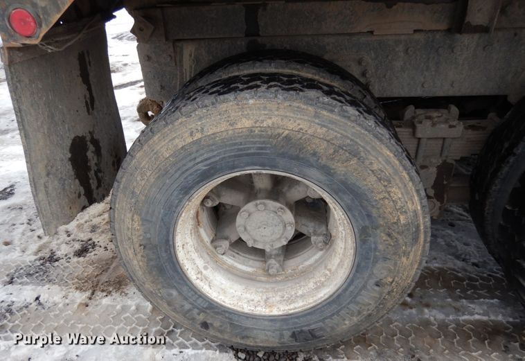 image for item JK9839 1989 Ford L8000  dump truck