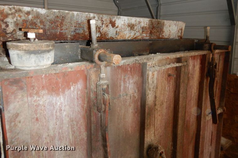 image for item JK9840 Modad  septic tank concrete form