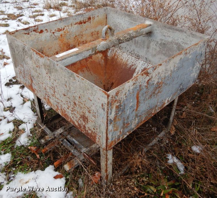 image for item JK9841 Concrete hopper