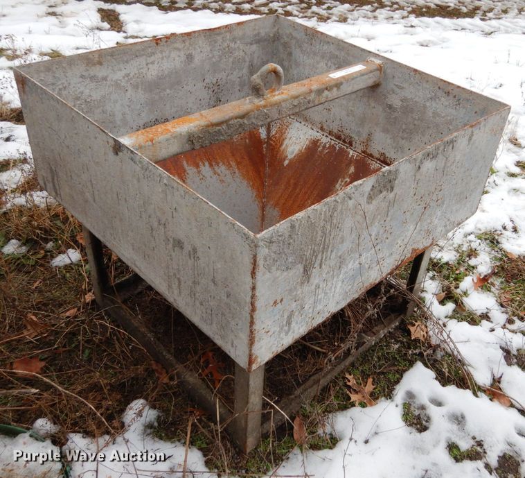 image for item JK9841 Concrete hopper