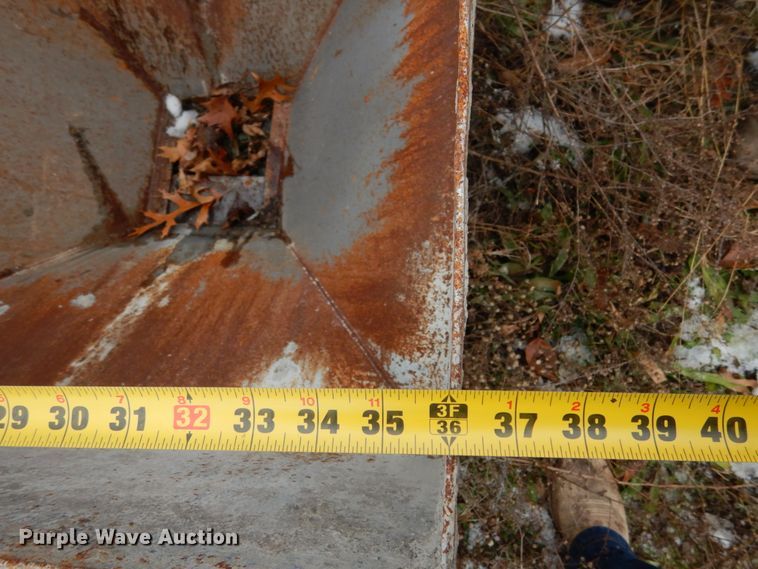 image for item JK9841 Concrete hopper