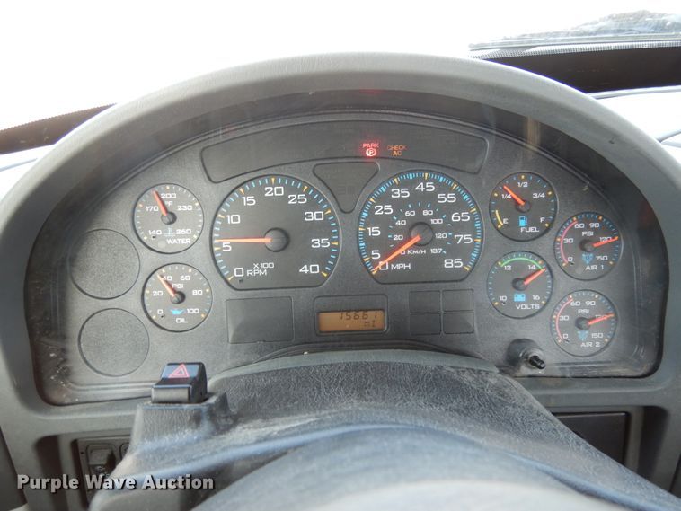 image for item JK9845 2006 International 4300  digger derrick truck