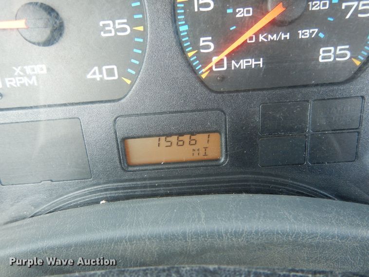 image for item JK9845 2006 International 4300  digger derrick truck