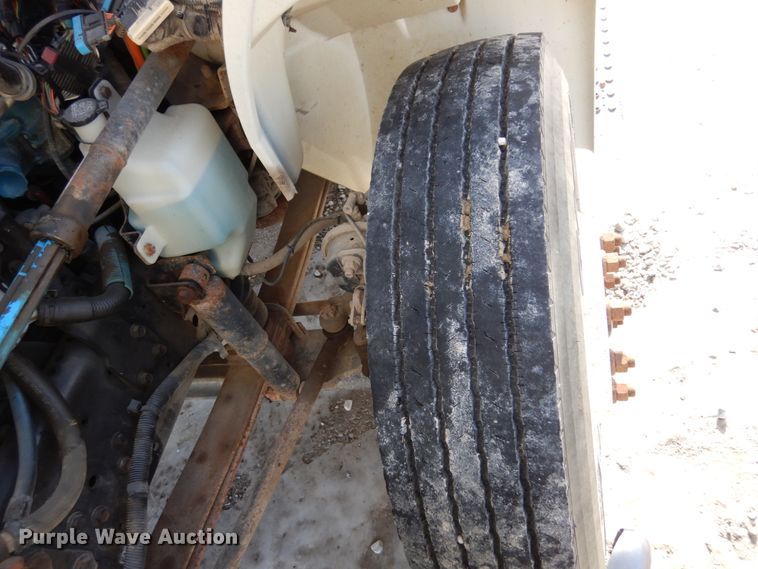 image for item JK9845 2006 International 4300  digger derrick truck