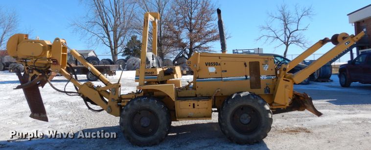 image for item JK9848 2001 Vermeer V8550A  cable plow