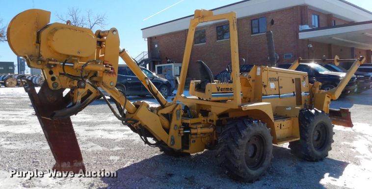 image for item JK9848 2001 Vermeer V8550A  cable plow