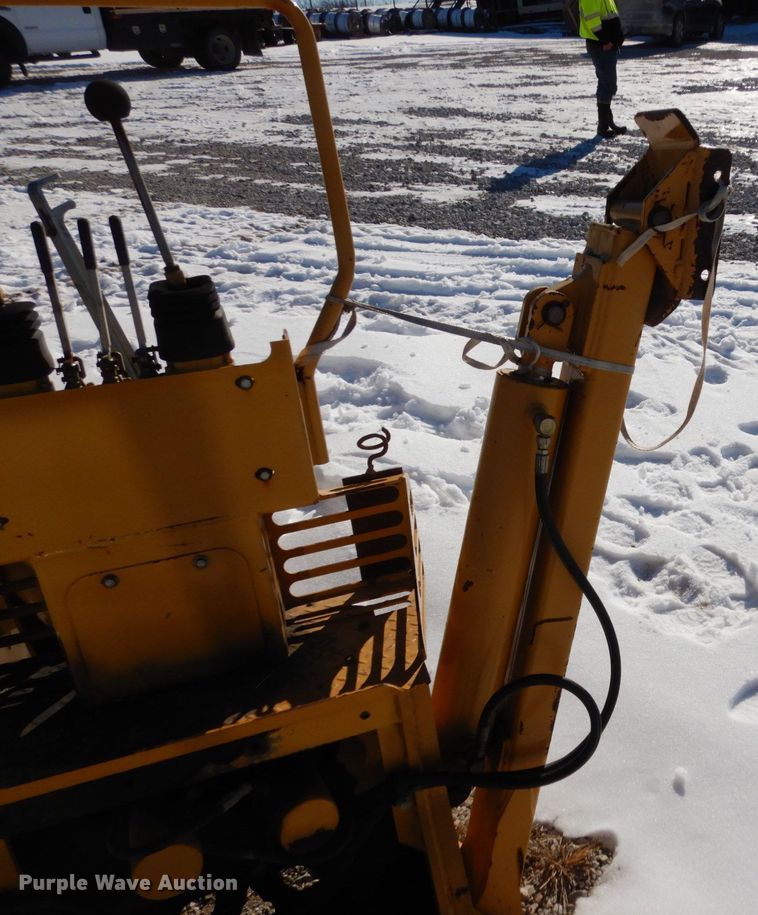 image for item JK9848 2001 Vermeer V8550A  cable plow