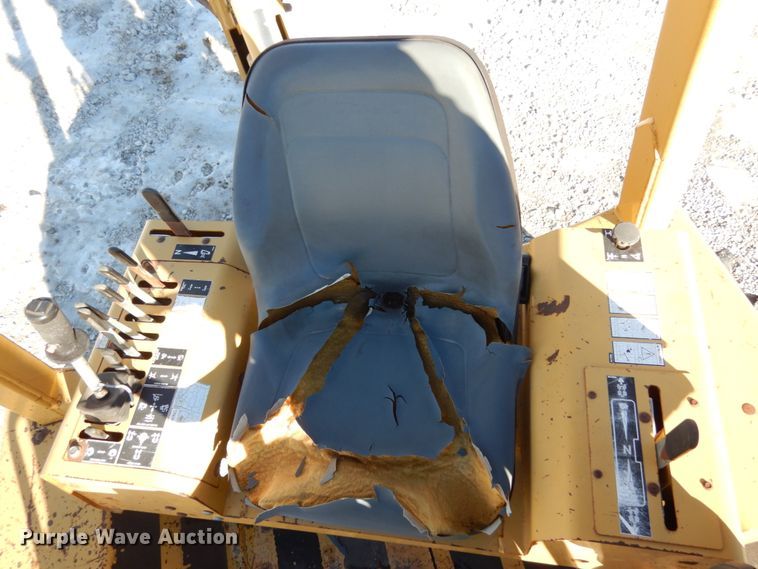 image for item JK9848 2001 Vermeer V8550A  cable plow