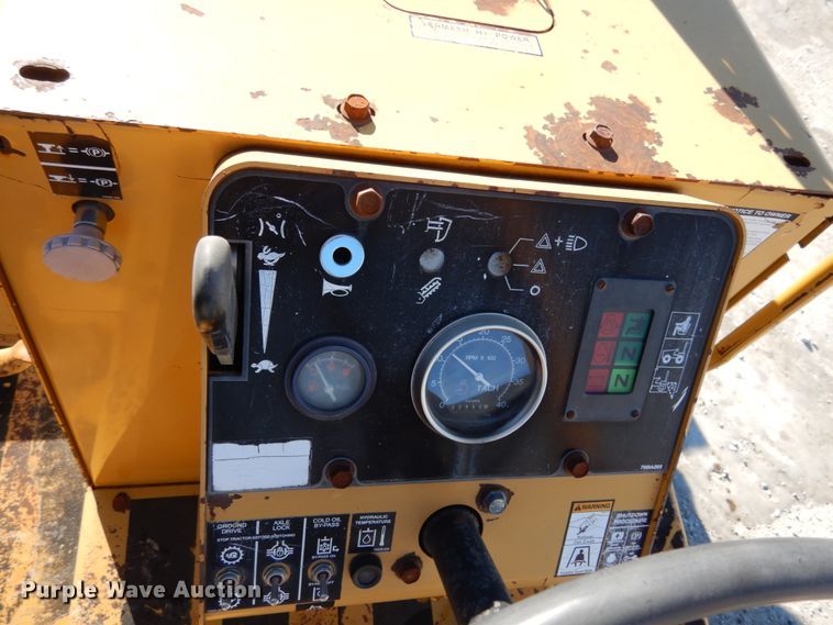 image for item JK9848 2001 Vermeer V8550A  cable plow