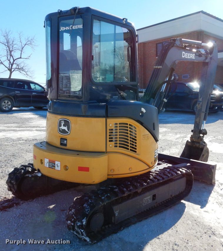 image for item JK9849 2012 John Deere 35D  mini excavator