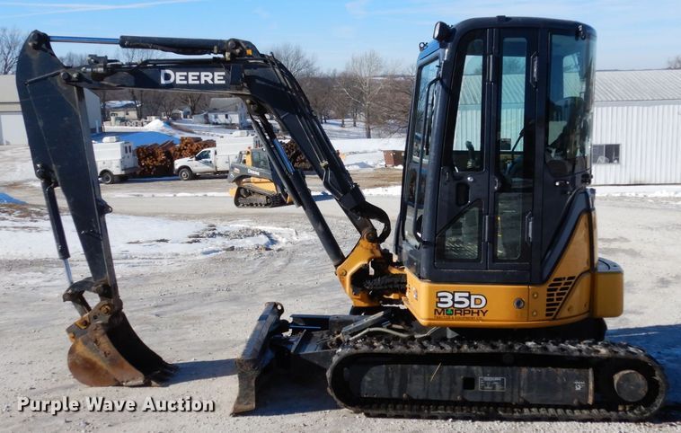 image for item JK9849 2012 John Deere 35D  mini excavator