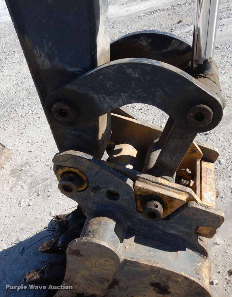 image for item JK9849 2012 John Deere 35D  mini excavator