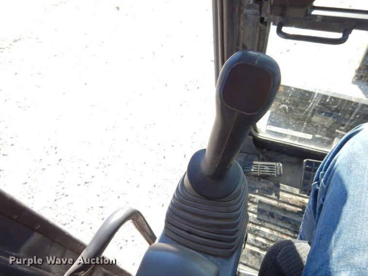 image for item JK9849 2012 John Deere 35D  mini excavator