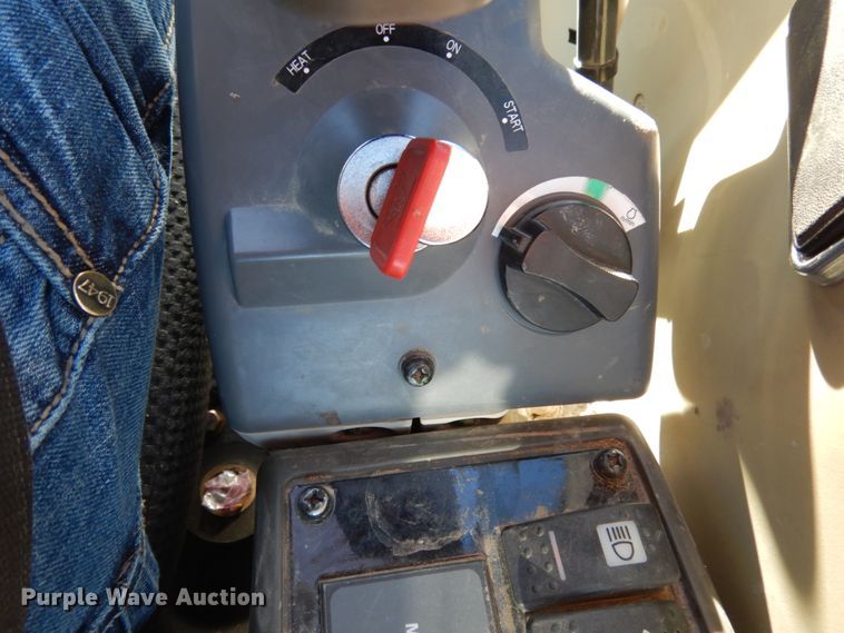 image for item JK9849 2012 John Deere 35D  mini excavator