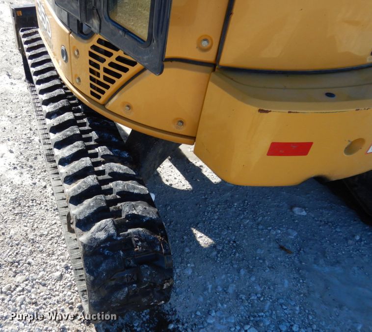 image for item JK9849 2012 John Deere 35D  mini excavator