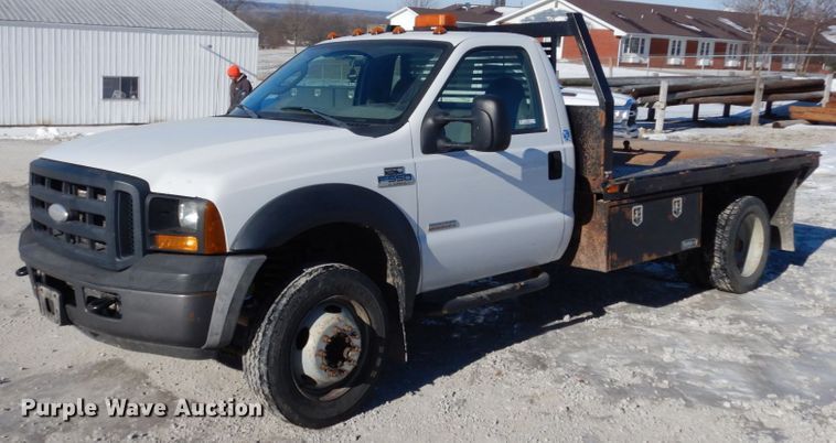image for item JK9850 2007 Ford F550 Super Duty XL  flatbed truck