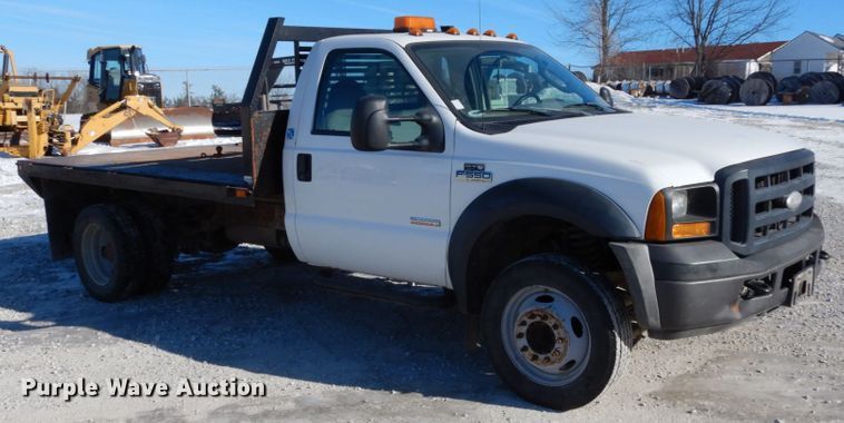 image for item JK9850 2007 Ford F550 Super Duty XL  flatbed truck