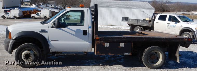 image for item JK9850 2007 Ford F550 Super Duty XL  flatbed truck