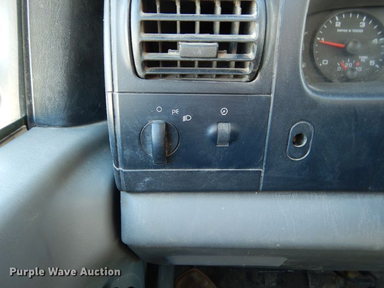 image for item JK9850 2007 Ford F550 Super Duty XL  flatbed truck