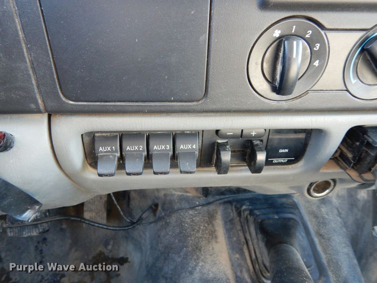 image for item JK9850 2007 Ford F550 Super Duty XL  flatbed truck