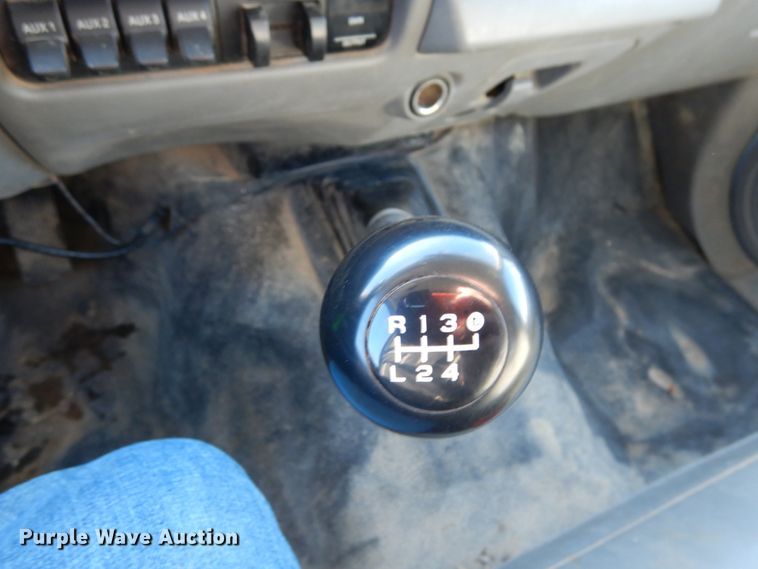 image for item JK9850 2007 Ford F550 Super Duty XL  flatbed truck